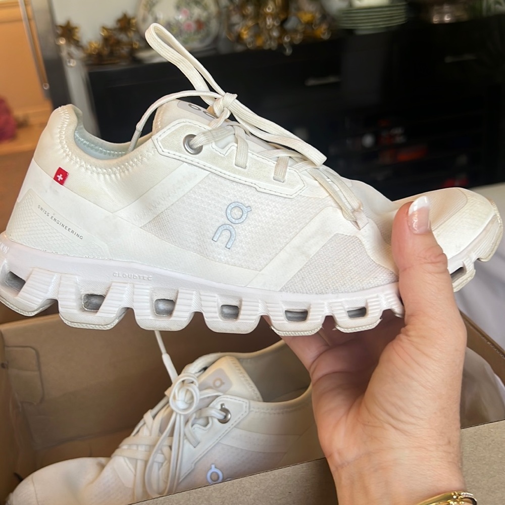On cloud white shoes size 7.5 - selling because too small!